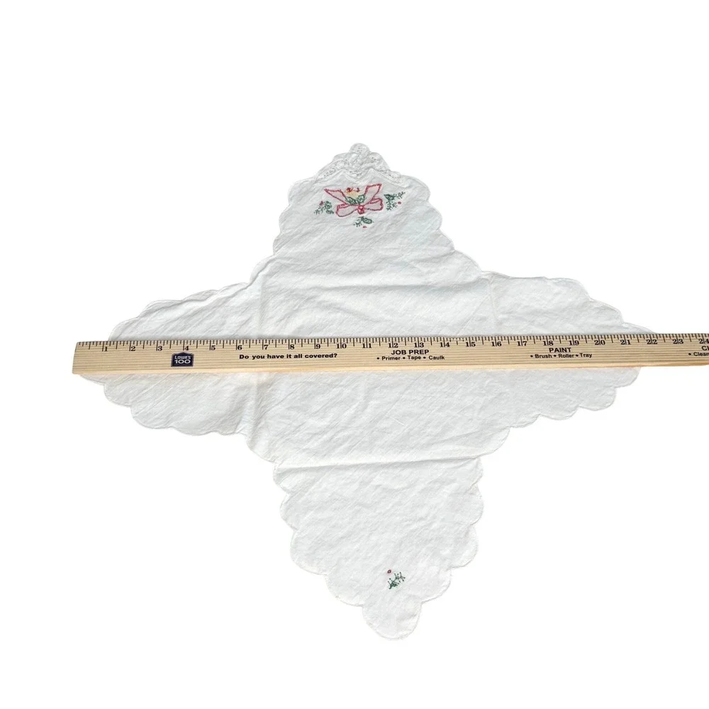 Vintage Christmas Embroidered Scalloped Linen Napkins White Red Bow Bells‎ Set 3
